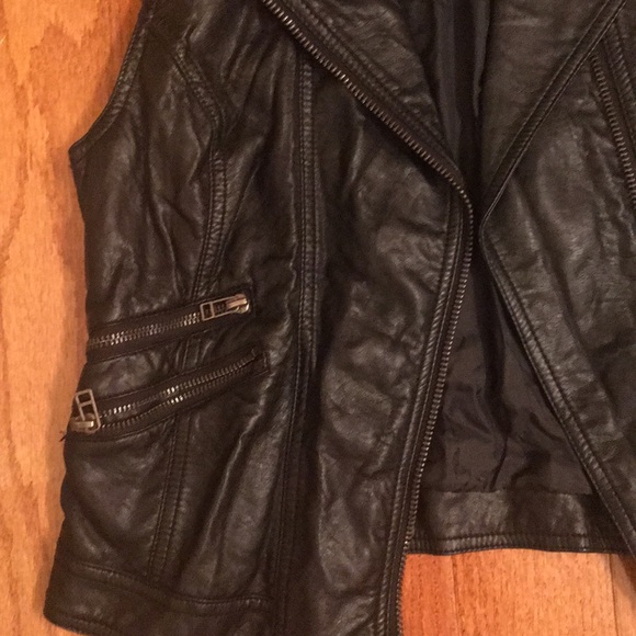 DMs e - Picture 3 of 5